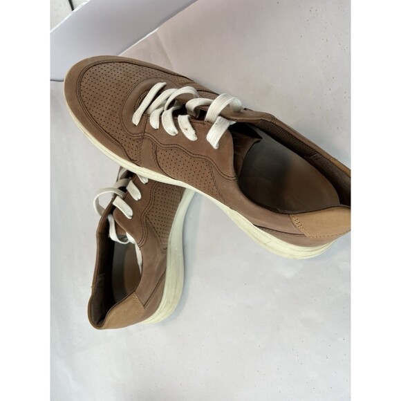 EXCELLENT Used  Men’s Size 9 Brown Echo Golf Shoes Sneakers - Picture 2 of 6